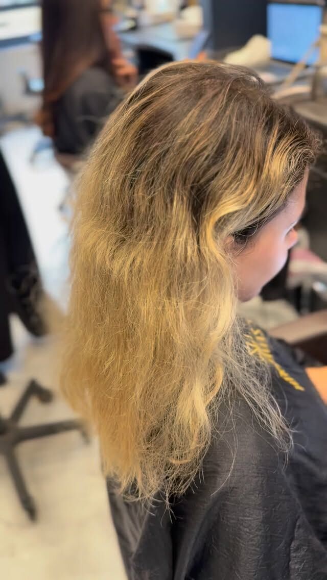 Another beautiful transformation with fresh highlights and a refreshed cut by Naz.  #hairtransformation #highlights #blonde #haircut