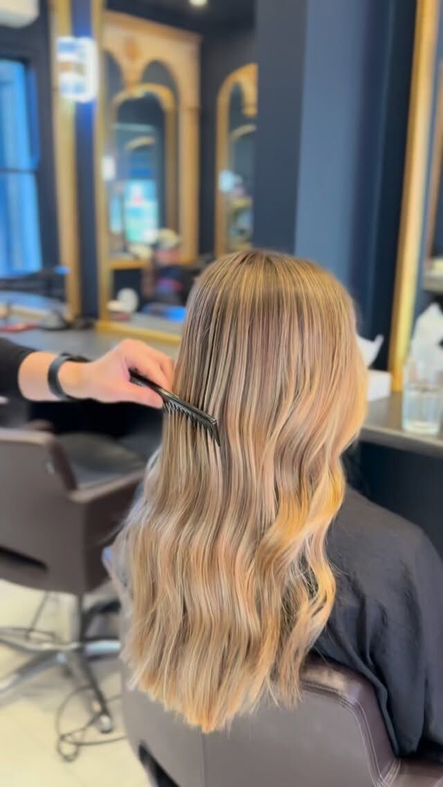 A soft, natural blonde created with balayage ✨
By Patricia. #blonde #fulhamhairdresser #balayage #softblonde #hairgoals