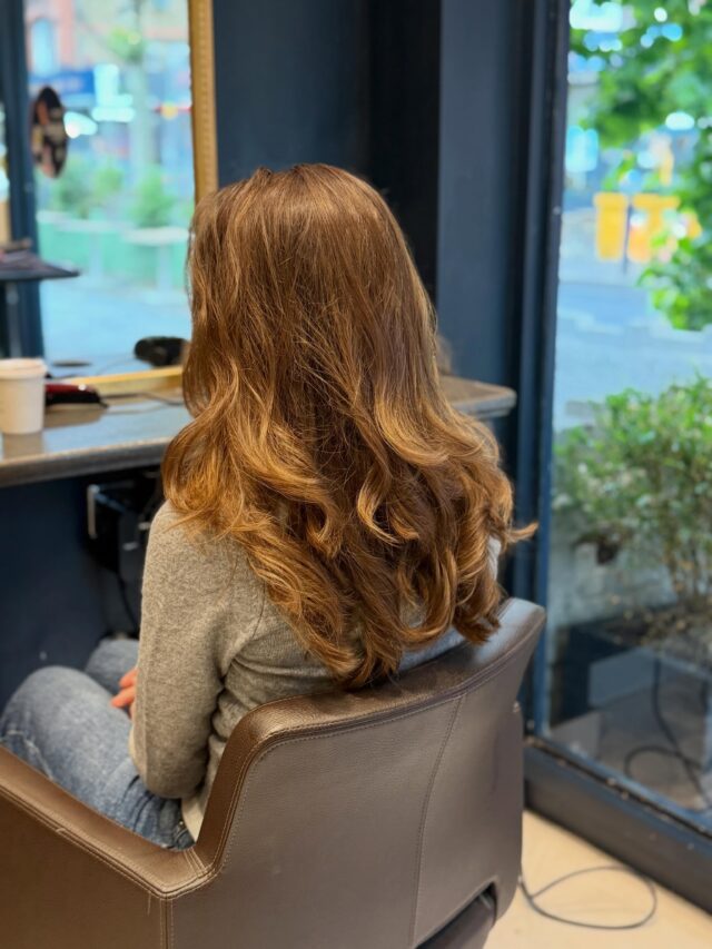 This colour correction with Glossing Color added incredible shine and softness while keeping the colour natural and effortless. The perfect finish for healthy, glossy hair, By Naz! #GlossingColor #HairGloss #HealthyHair #ShinyHair #HairTransformation LondonHair NaturalBeauty